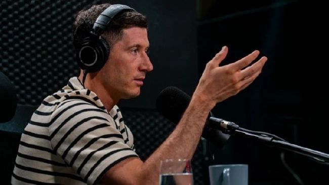 《镜报》报道，目前有7支球队在竞争阿根廷超新星埃切维里，而曼城处于优势地位。